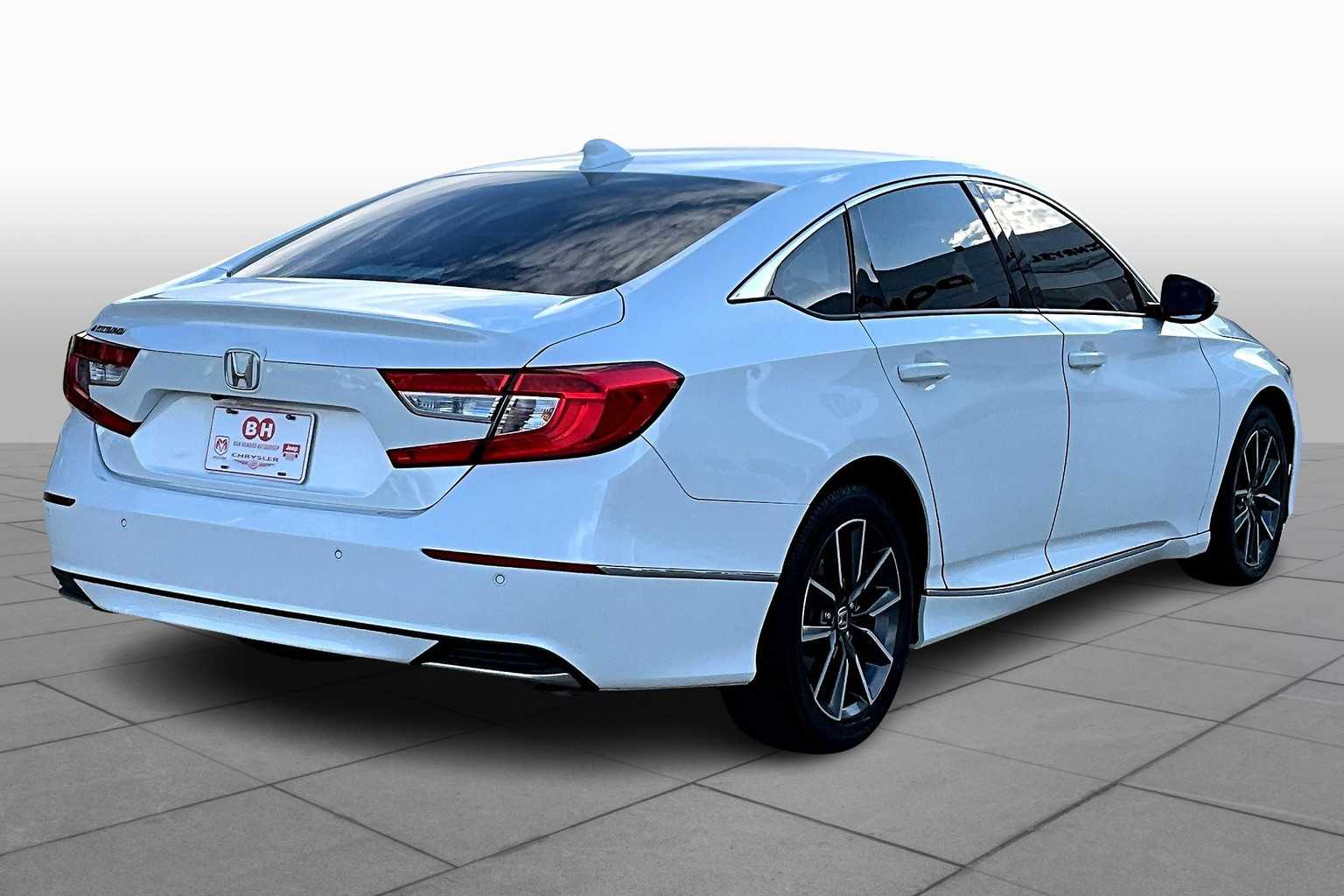 2022 Honda Accord EX-L photo 12