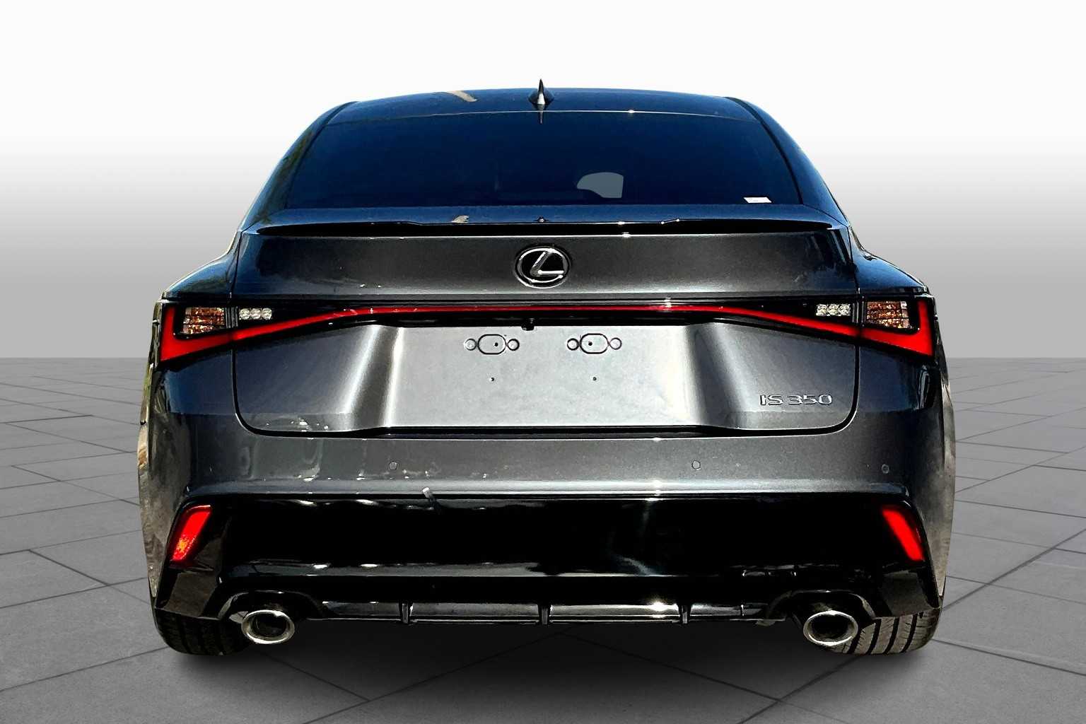 2023 Lexus IS F SPORT photo 4