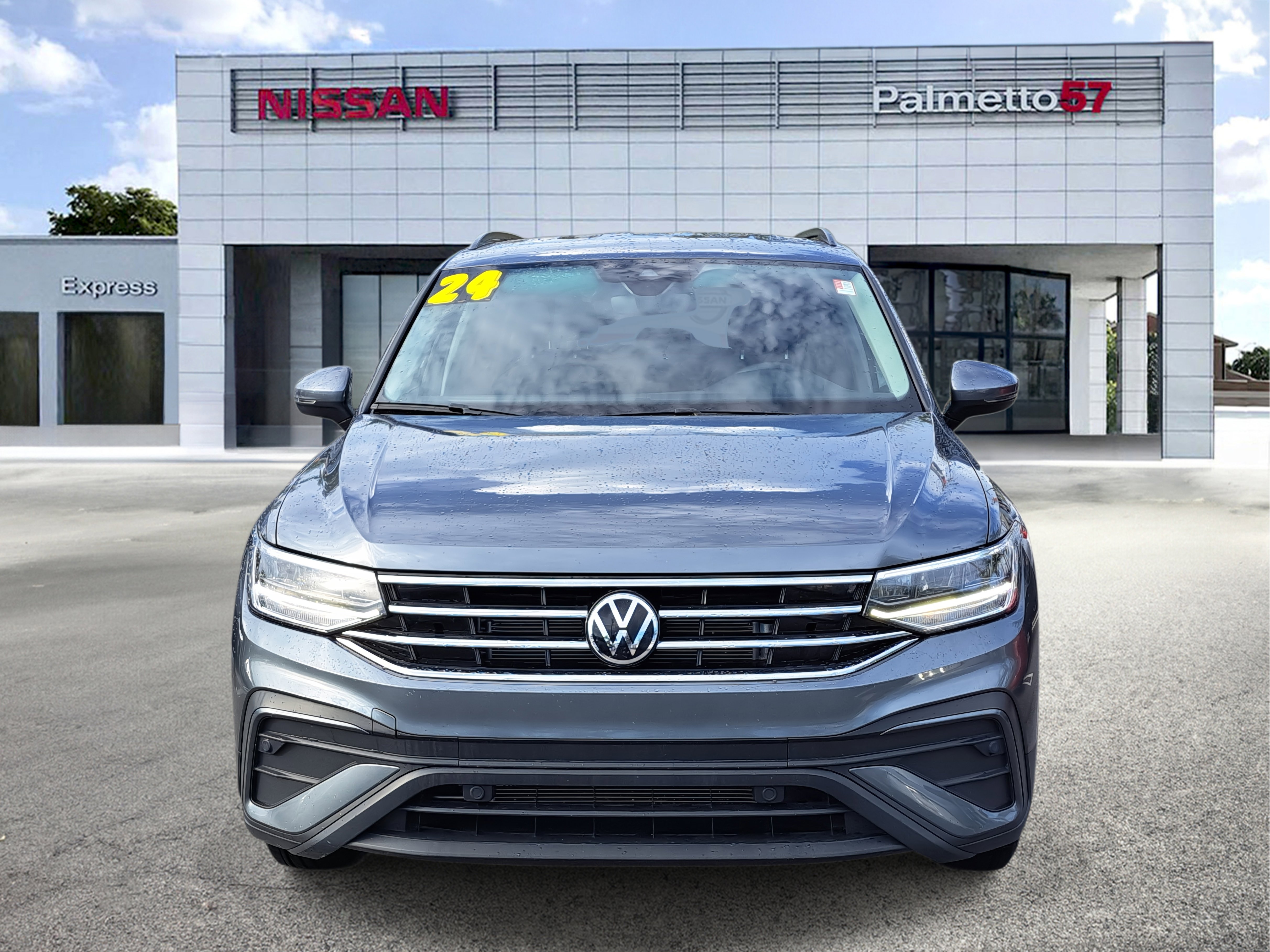 Used 2024 Volkswagen Tiguan S with VIN 3VVRB7AX6RM117275 for sale in Miami Gardens, FL