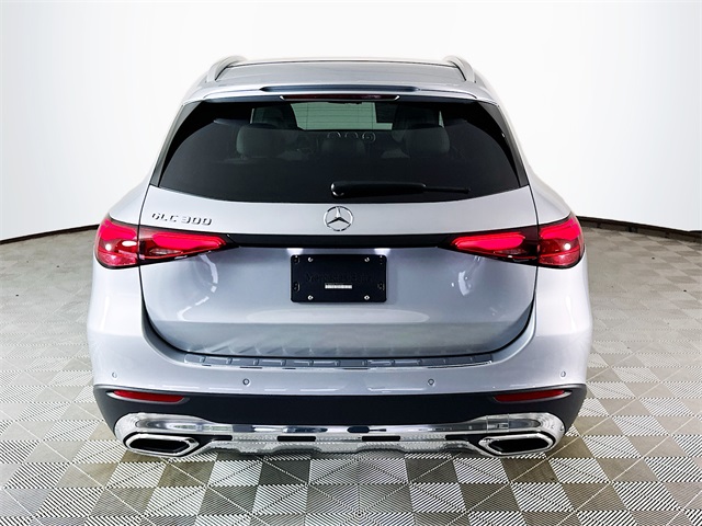 2026 Mercedes Benz GLC 300 photo 6