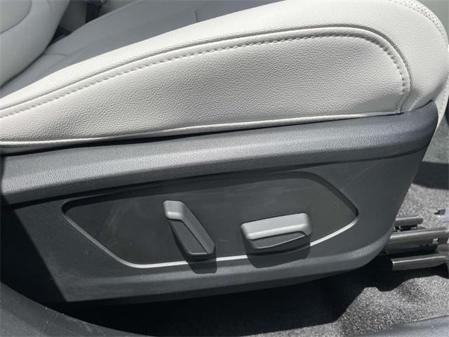 2025 Hyundai Tucson Limited photo 10