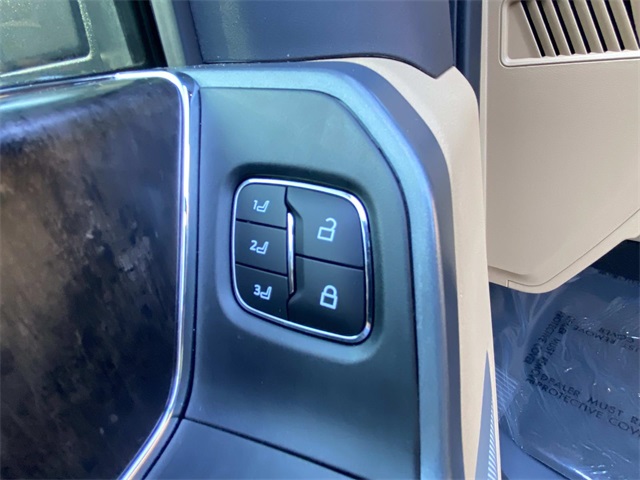 2024 Ford F-350 Lariat photo 18