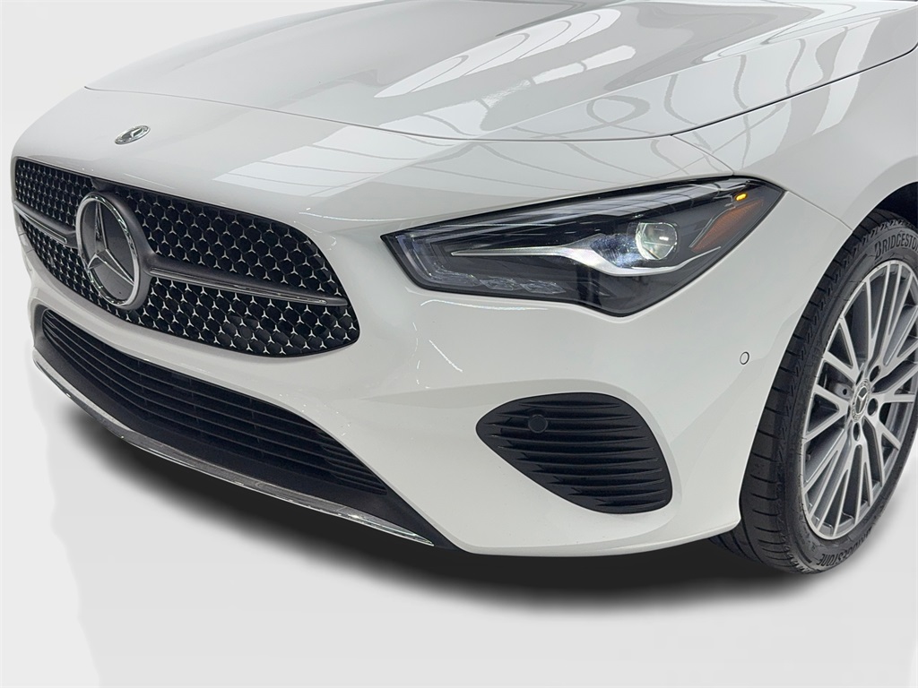 2025 Mercedes Benz CLA 250 4MATIC photo 4