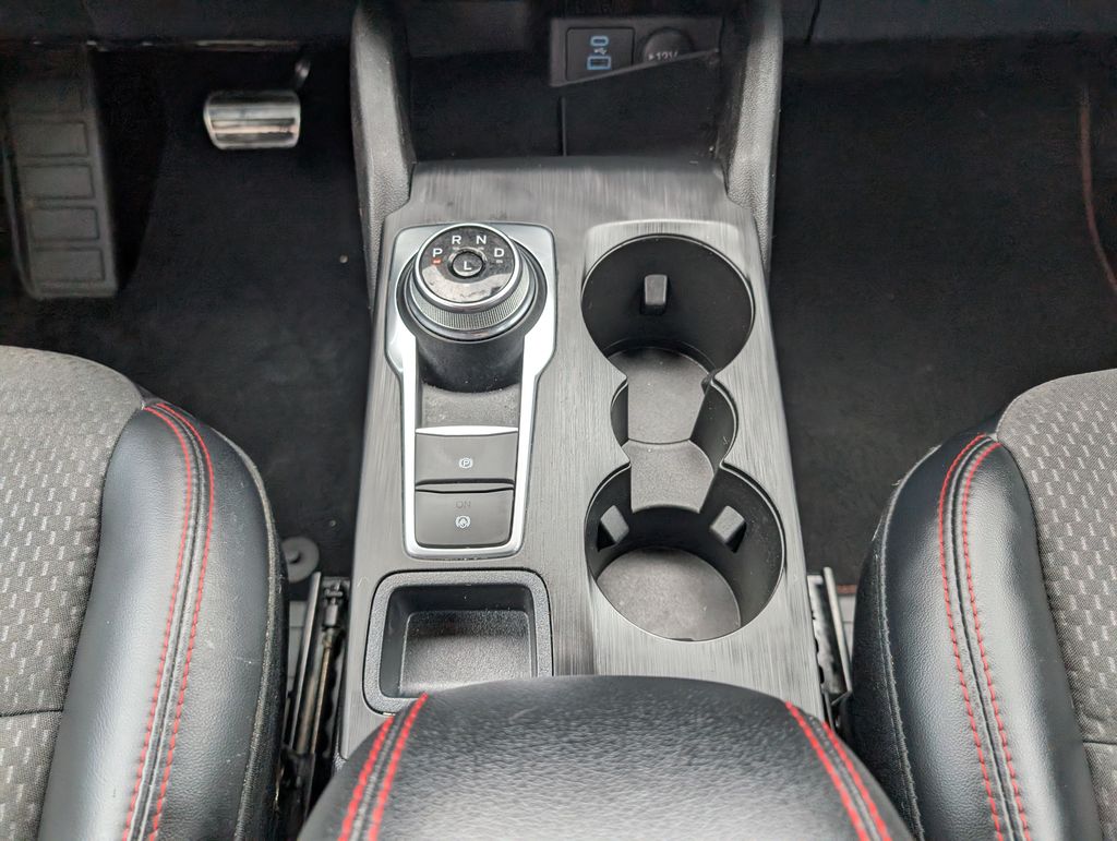 2023 Ford Escape ST-Line photo 22