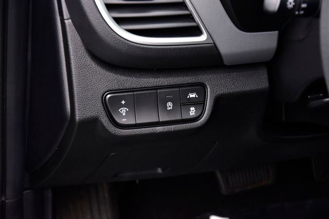 2023 Kia Seltos LX photo 25