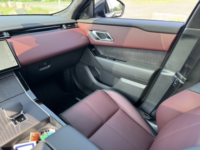 2026 Land Rover Range Rover Velar P400 Autobiography photo 11