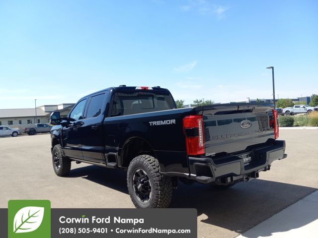 New 2025  Ford Lariat image 5