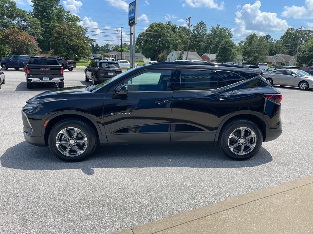 2025 Chevrolet Blazer 2LT photo 4