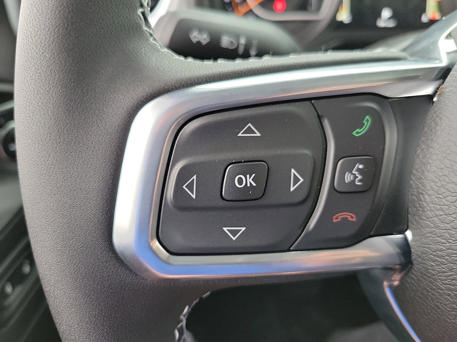 2025 Jeep Wrangler Sahara photo 5