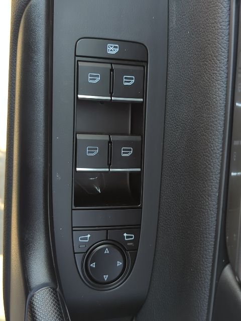 2025 Mazda CX-50 Premium photo 11