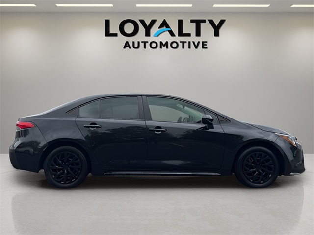 2021 Toyota Corolla LE photo 4