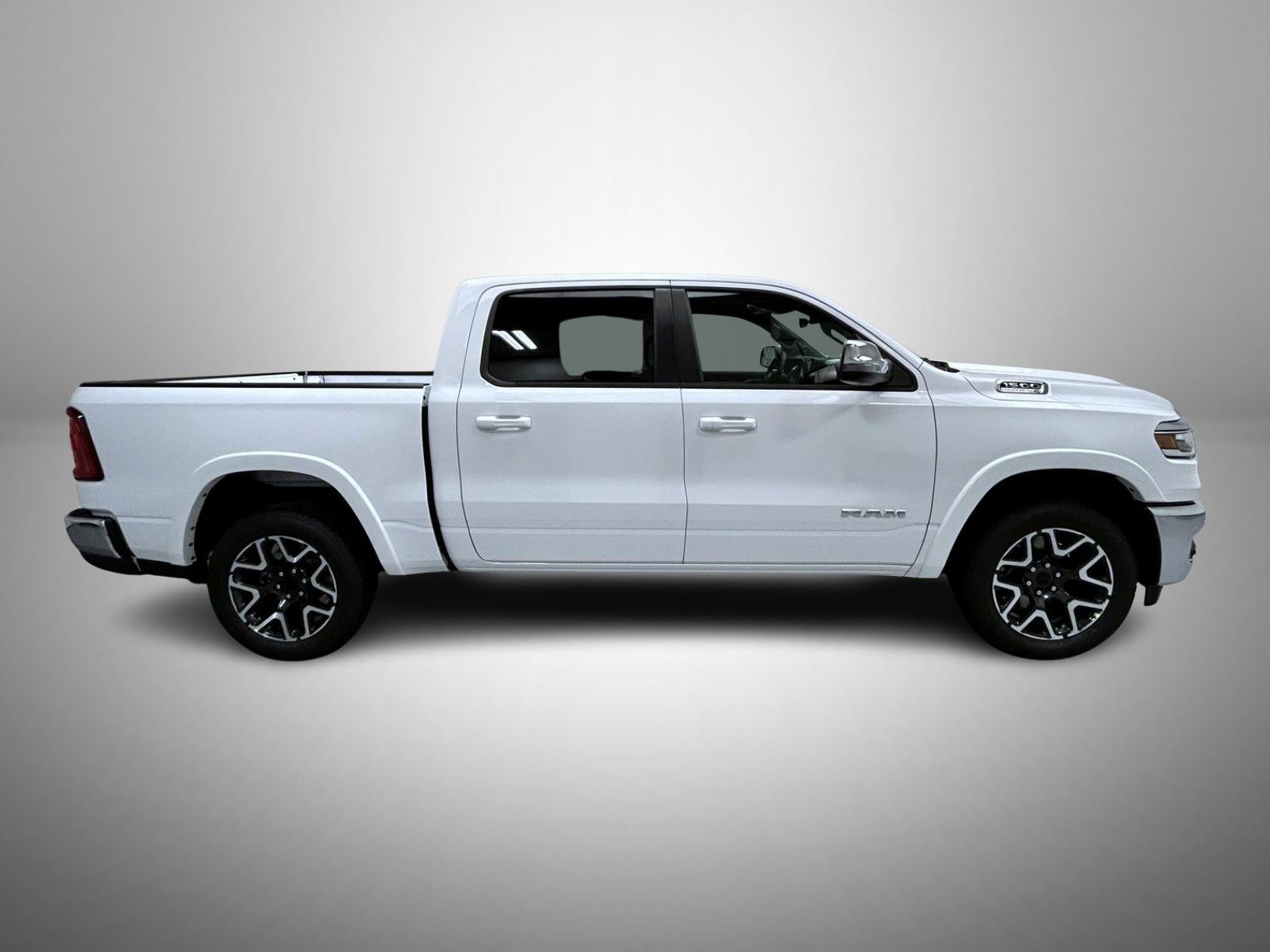 2026 Ram 1500 Laramie photo 4