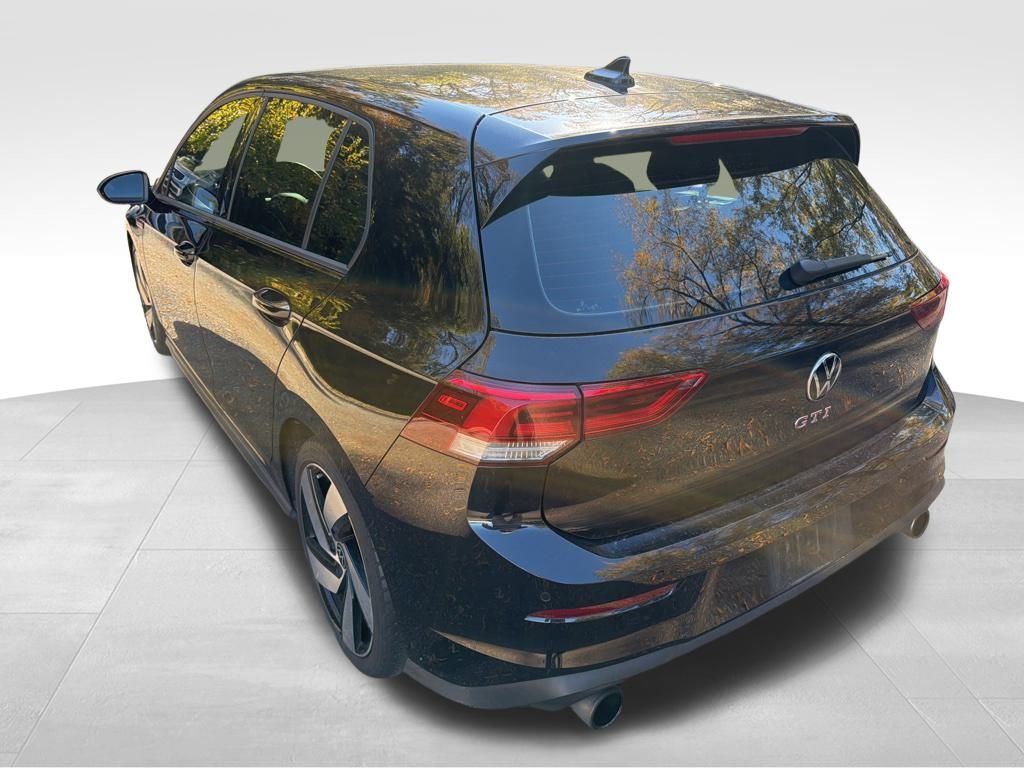 2023 Volkswagen Golf GTI S photo 3