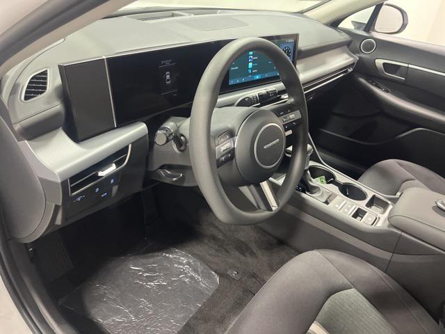 2026 Hyundai Sonata SE photo 8