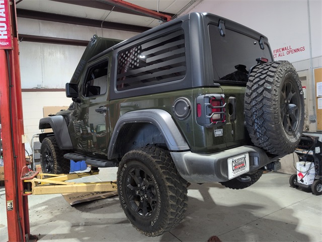 2021 Jeep Wrangler Willys Sport photo 4