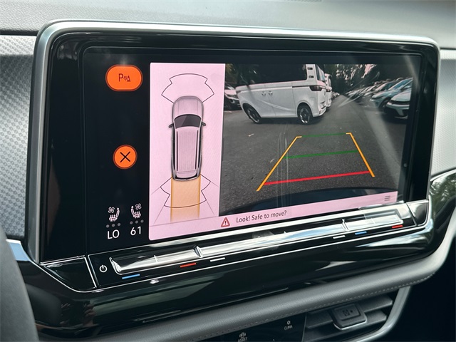 2025 Volkswagen Atlas SE Technology Peak Edition photo 31