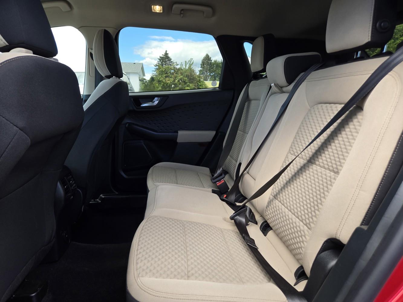 2020 Ford Escape SE photo 24