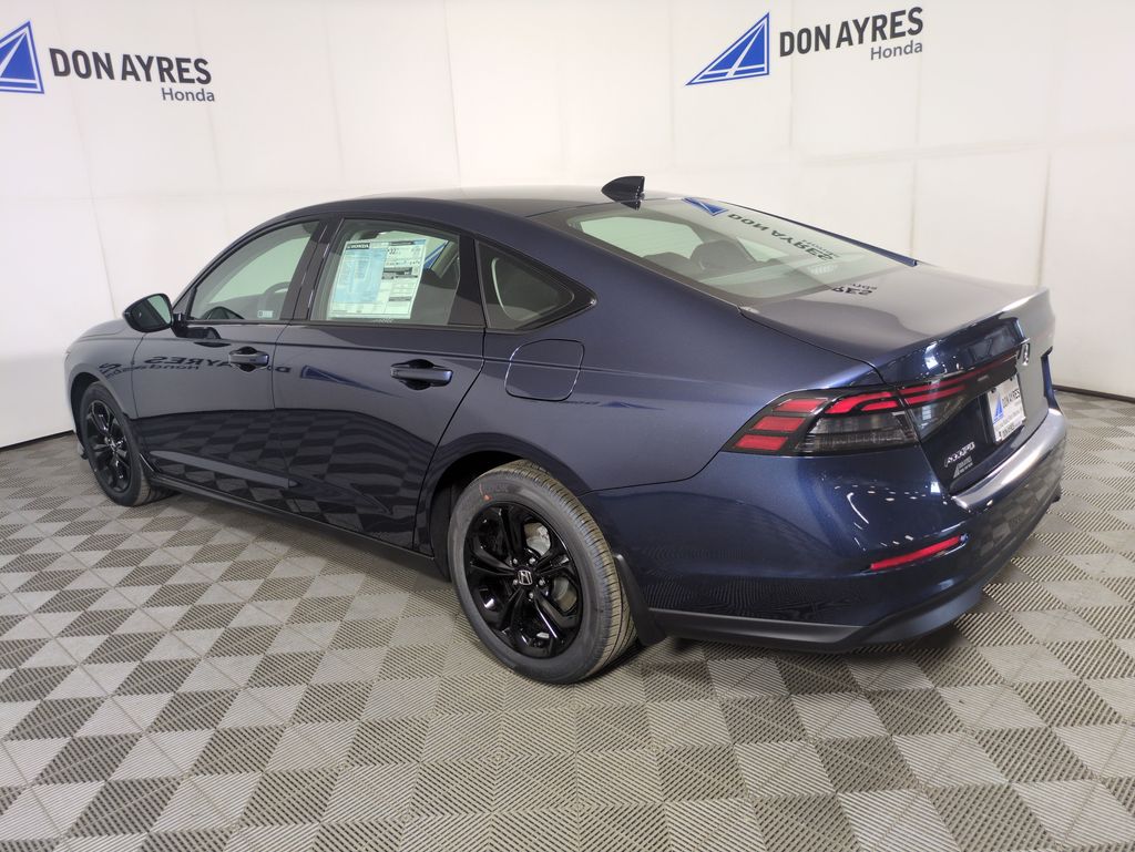 2025 Honda Accord SE photo 3