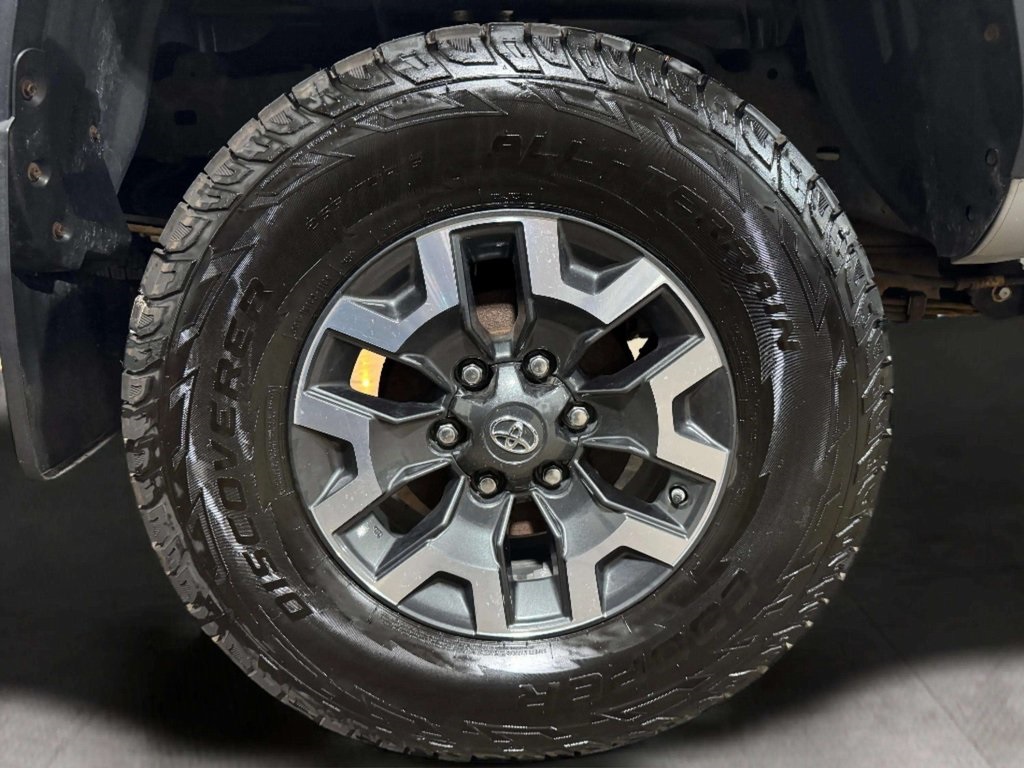 2019 Toyota Tacoma SR5 photo 26