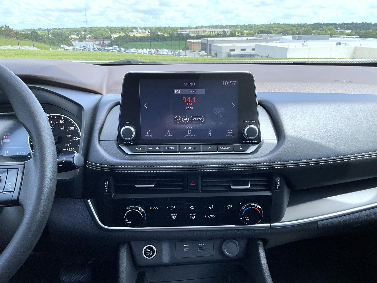 2023 Nissan Rogue S photo 13
