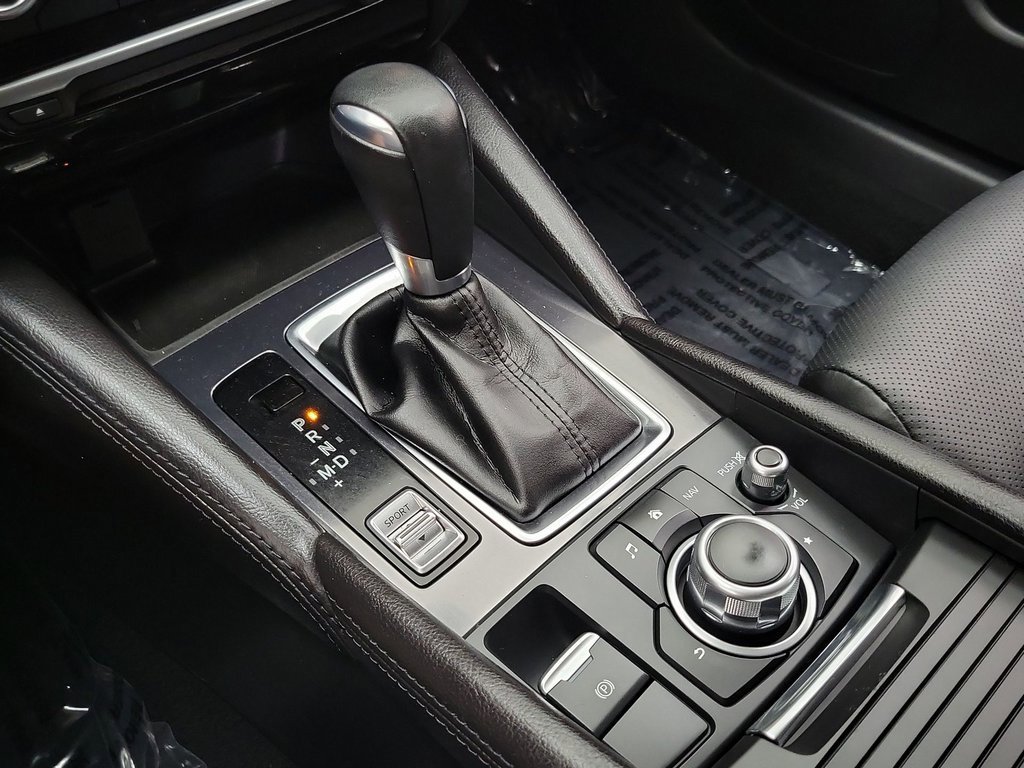 2017 Mazda Mazda6 Touring photo 14