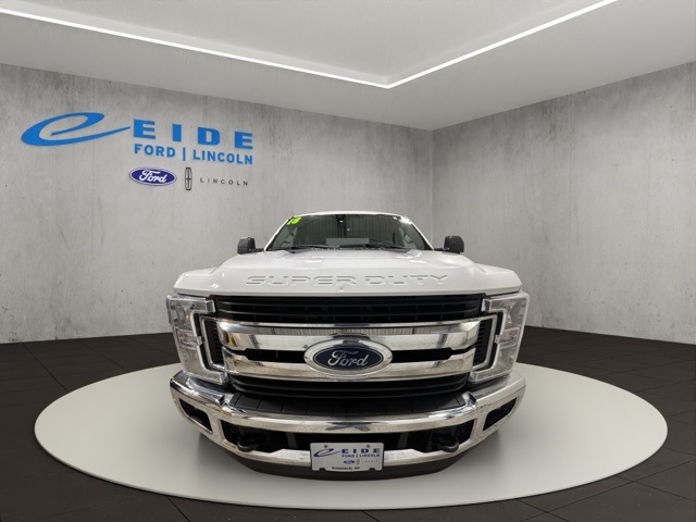 2018 Ford F-350 XLT photo 2