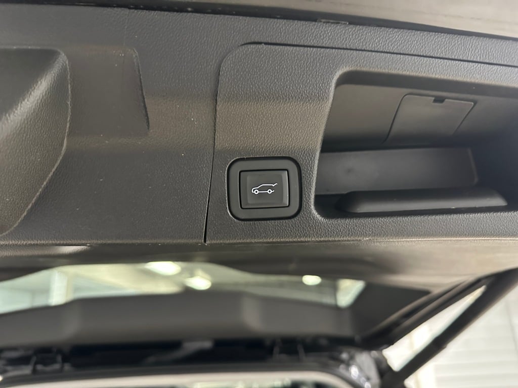 2023 Gmc Acadia AT4 photo 27