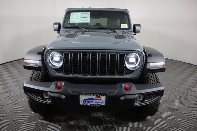 2025 Jeep Wrangler Rubicon photo 3