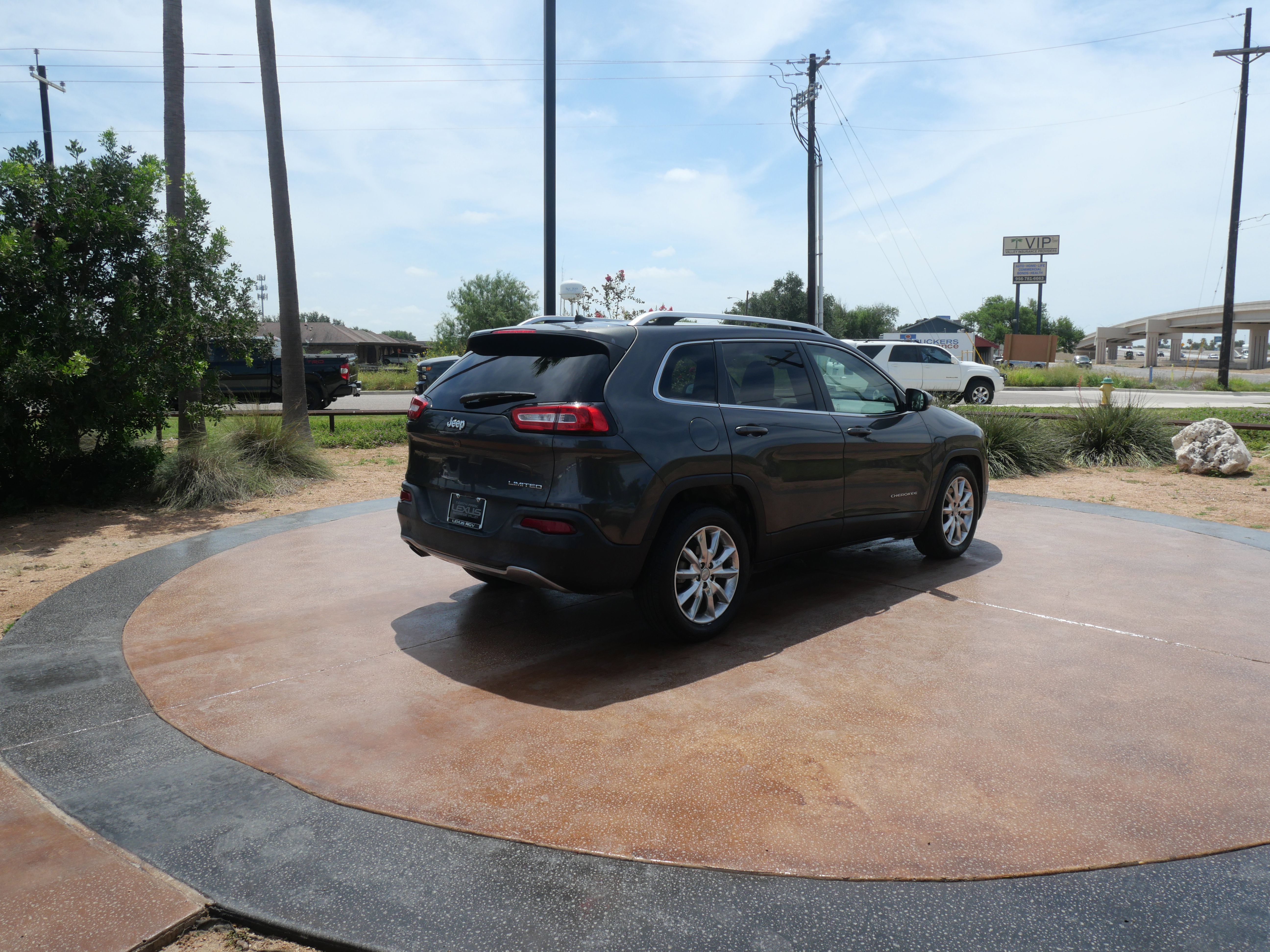 Used 2016 Jeep Cherokee Limited with VIN 1C4PJLDB6GW184036 for sale in San Juan, TX