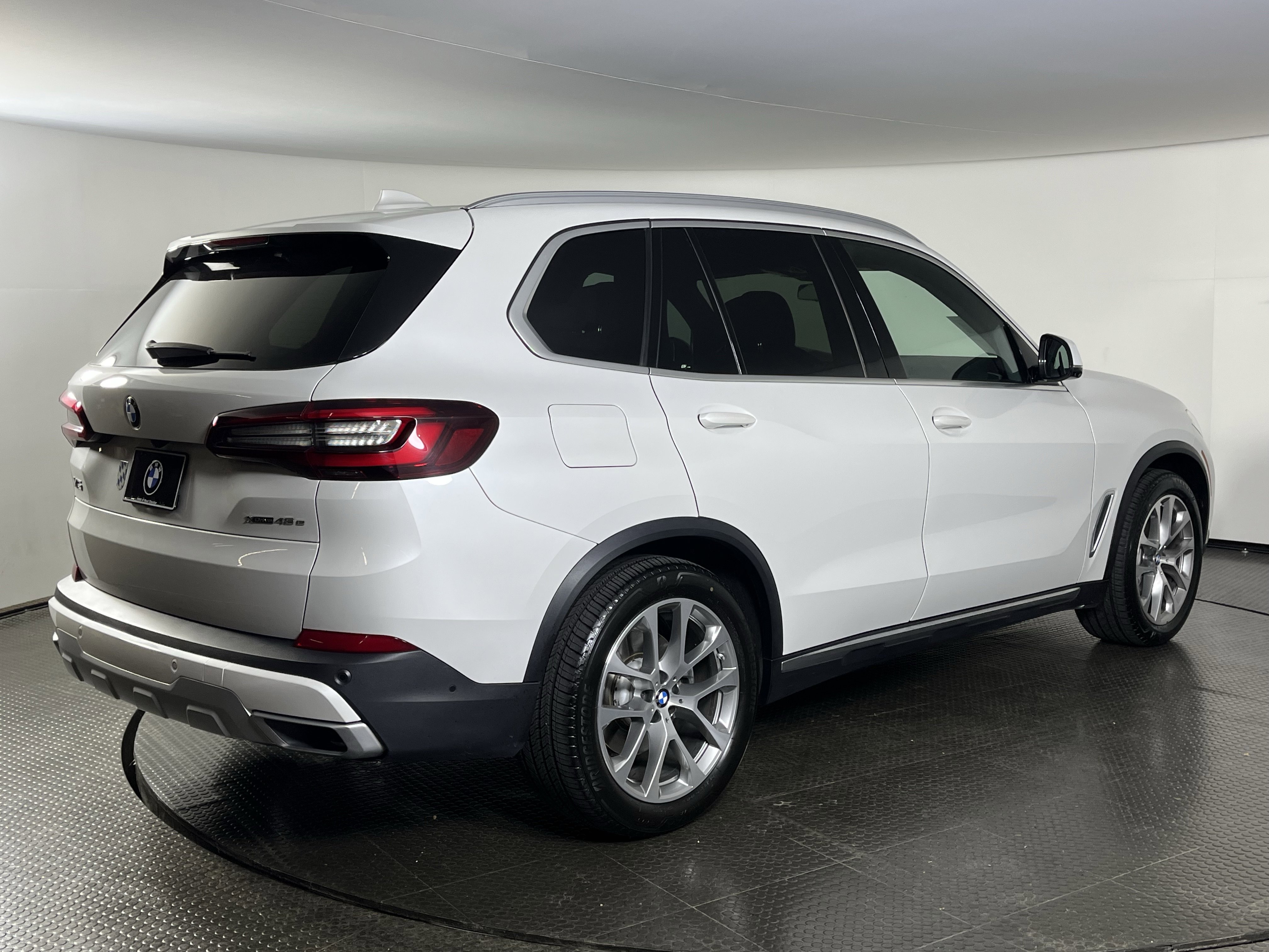 2021 Bmw X5 xDrive45e photo 2