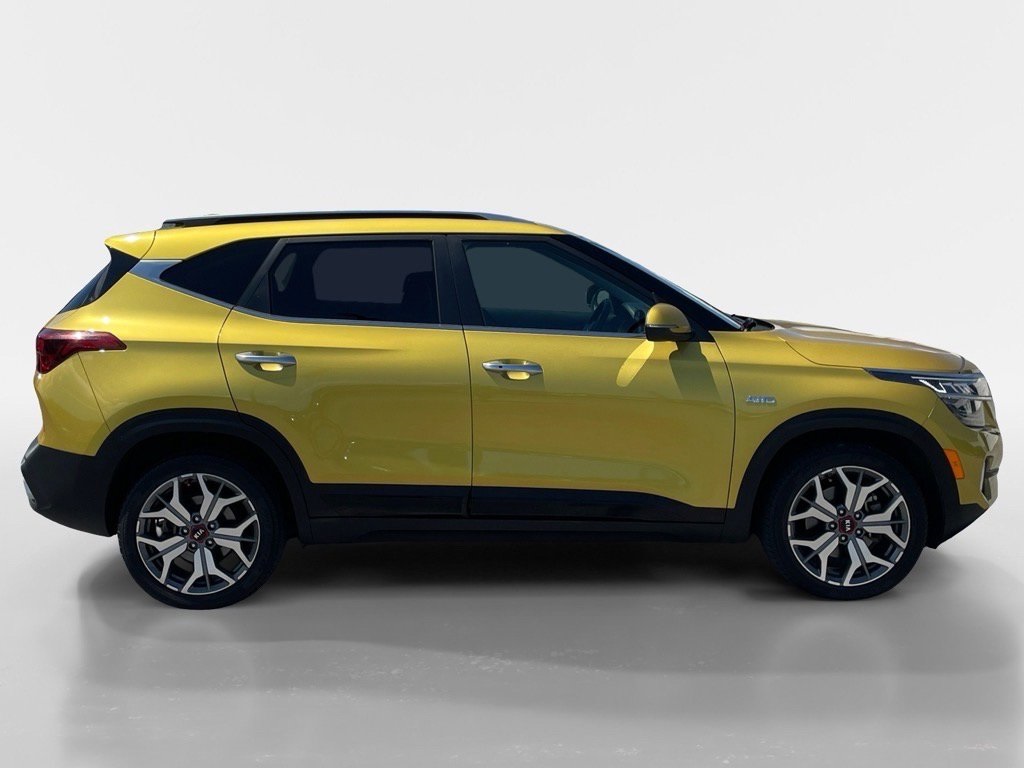 2021 Kia Seltos SX photo 3