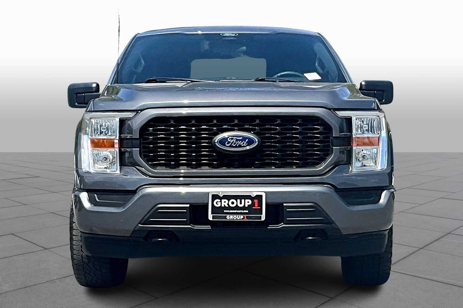 2022 Ford F-150 XL photo 3