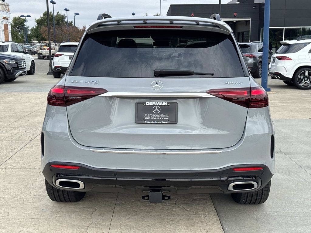 2026 Mercedes Benz GLE 450 4MATIC photo 3