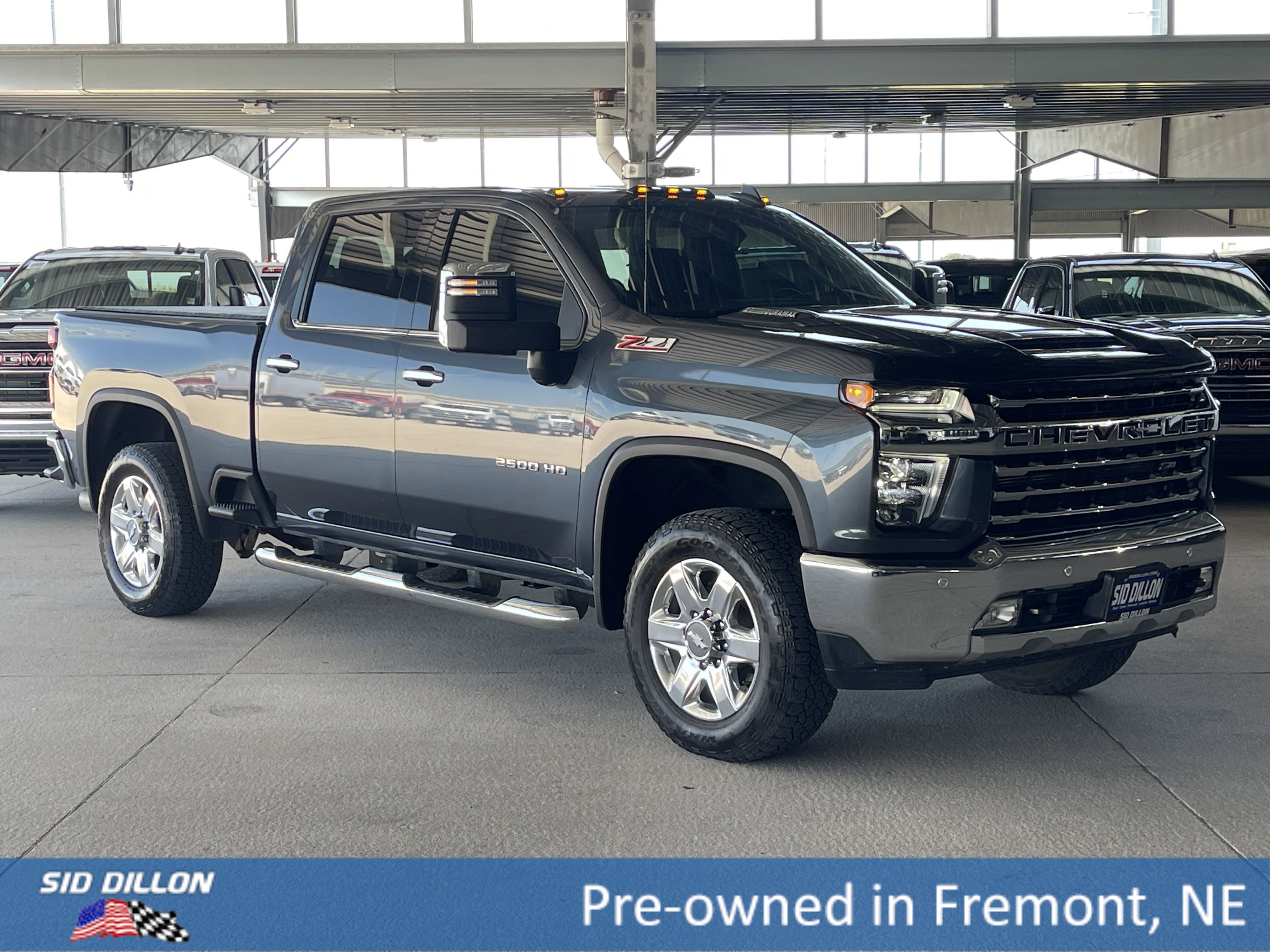 Used 2020 Shadow Gray Metallic Chevrolet LTZ image 15