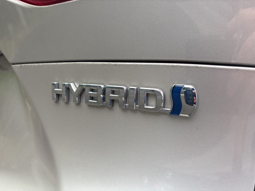 2022 Toyota Venza LE photo 11