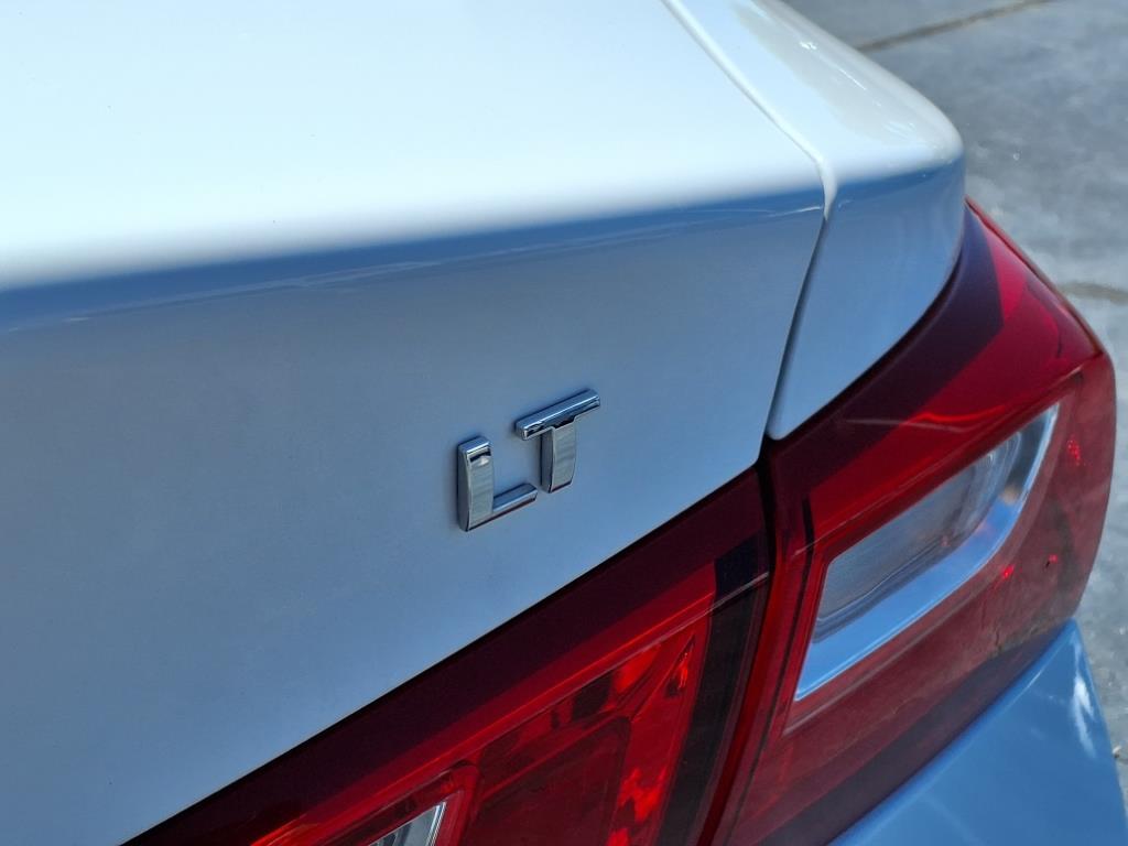 2024 Chevrolet Malibu 1LT photo 6