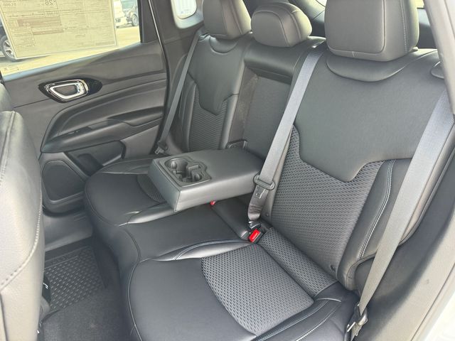 2026 Jeep Compass Latitude photo 35