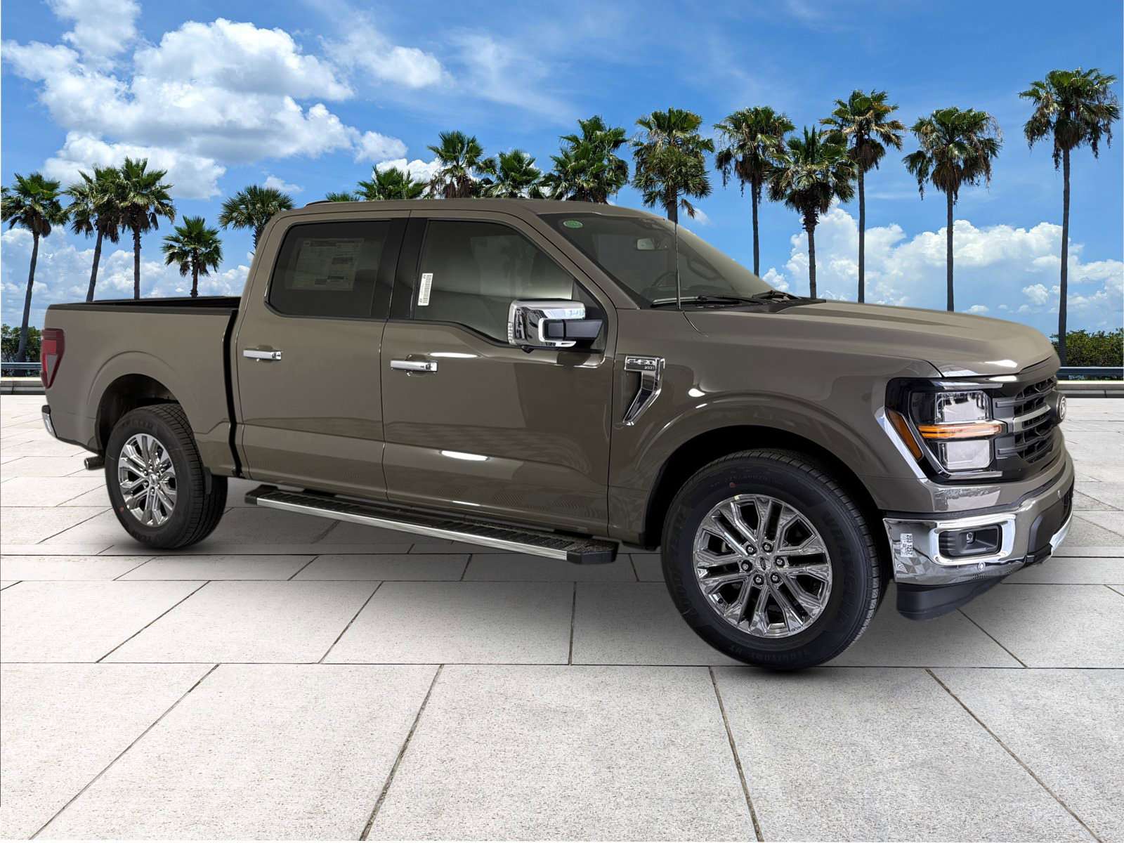 2025 Ford F-150 XLT photo 2