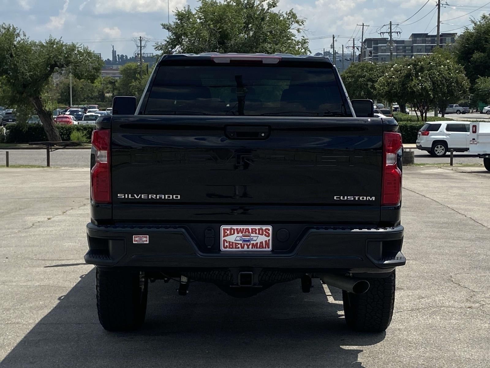 2024 Chevrolet Silverado 2500HD Custom photo 24