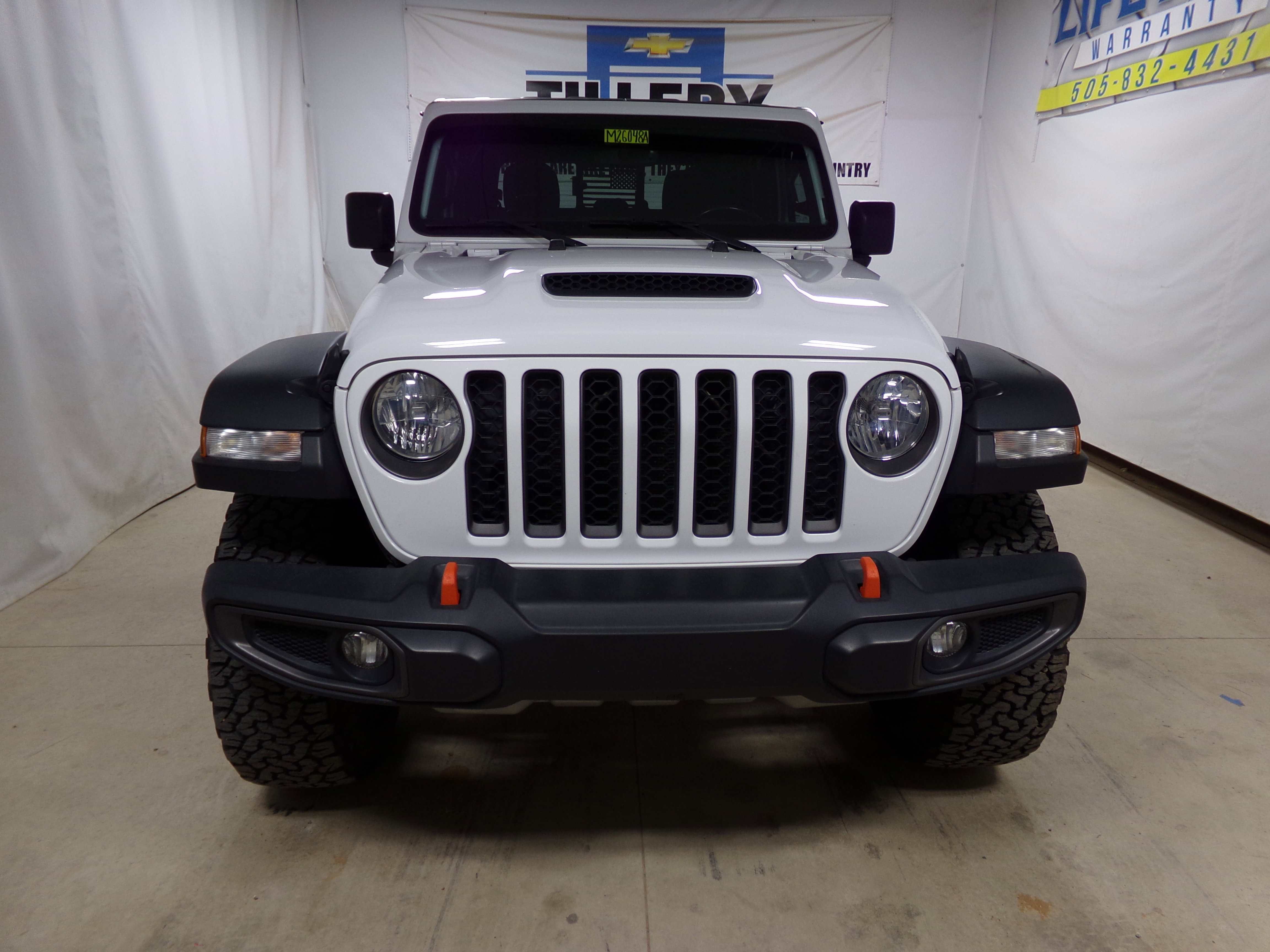 2021 Jeep Gladiator Mojave photo 2