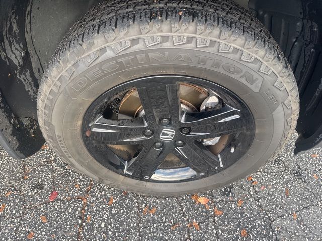 2021 Honda Ridgeline Black Edition photo 3