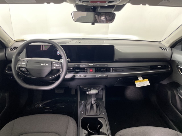 2025 Kia K4 EX photo 32