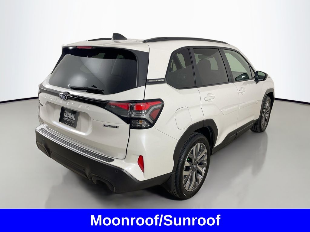 2025 Subaru Forester Touring photo 4
