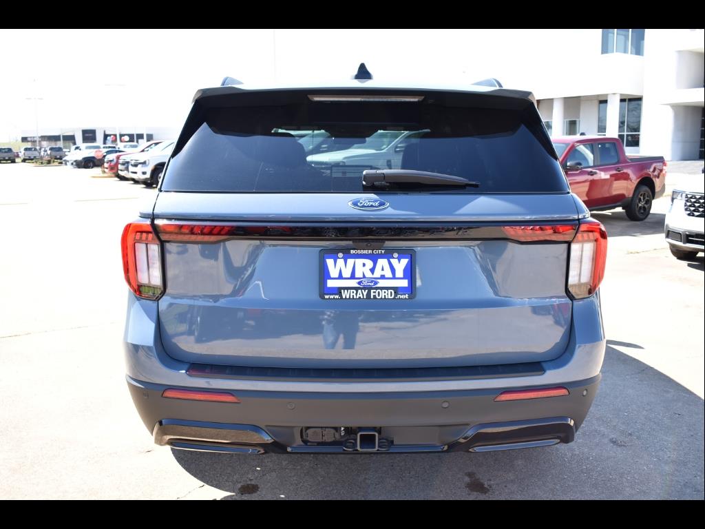 2025 Ford Explorer ST-Line photo 3
