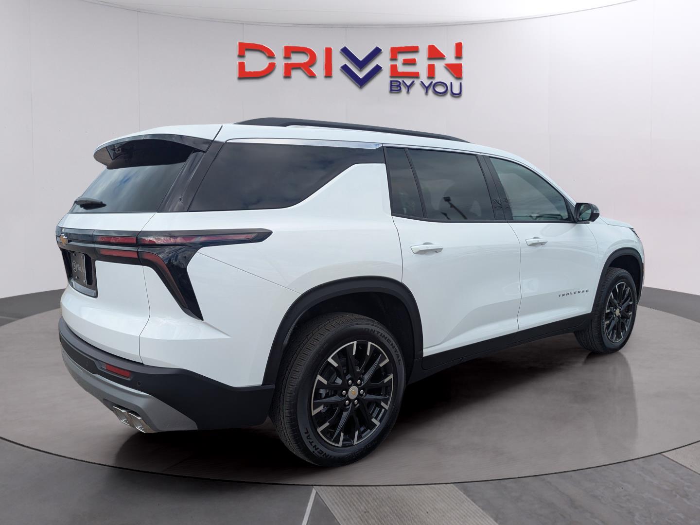 2026 Chevrolet Traverse photo 4