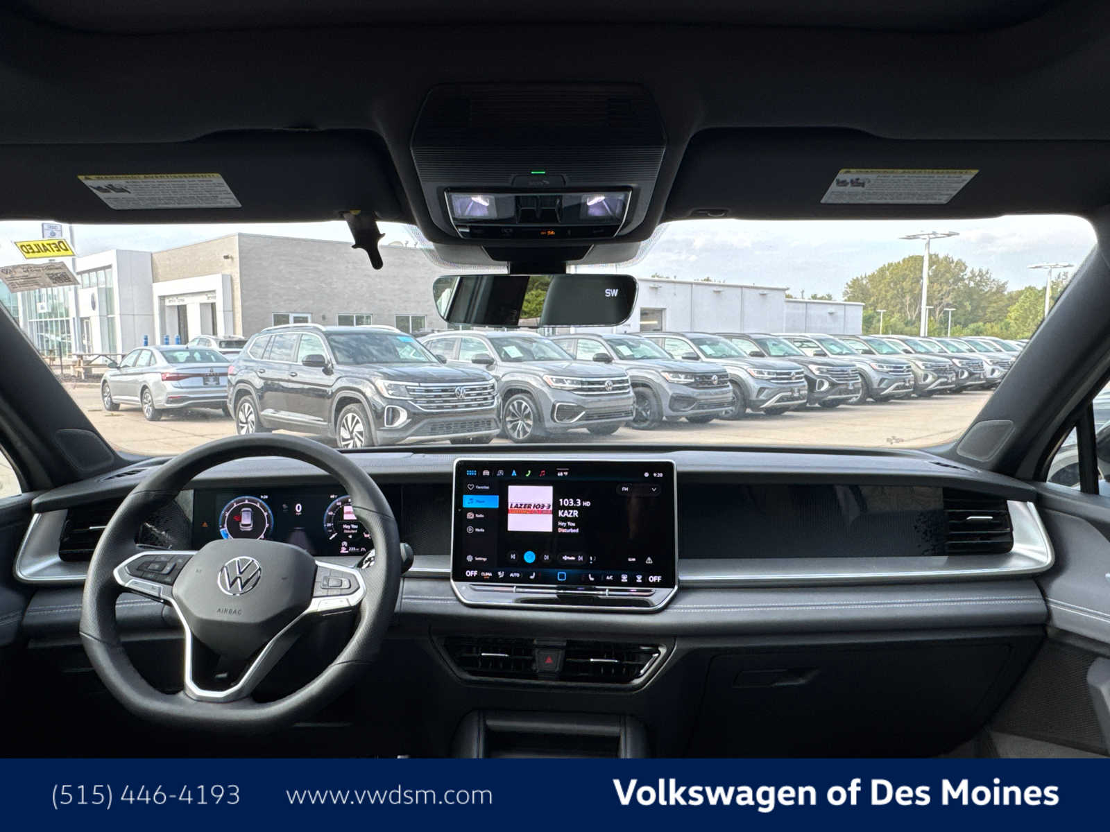 2025 Volkswagen Tiguan SE R-Line Black photo 10