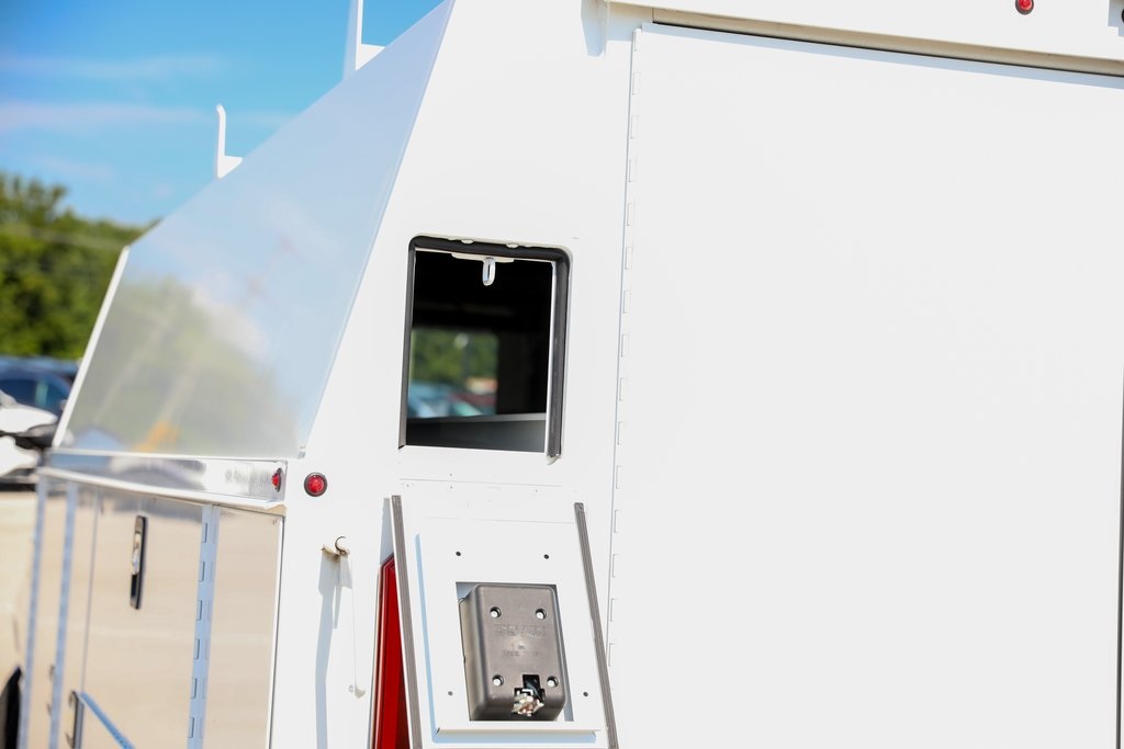 2025 Ford E-350 photo 23