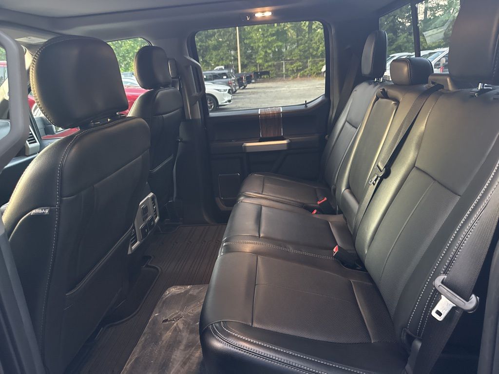 2019 Ford F-150 Lariat photo 17