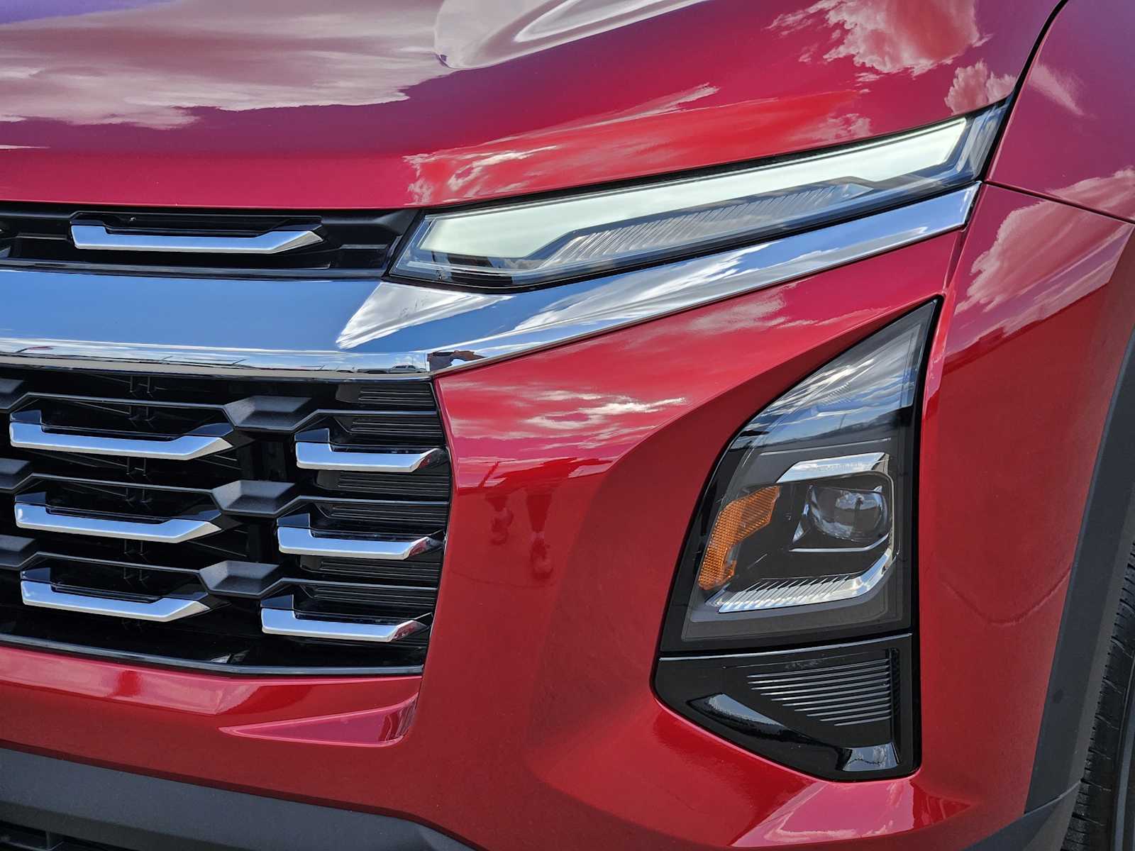 2025 Chevrolet Equinox LT photo 8