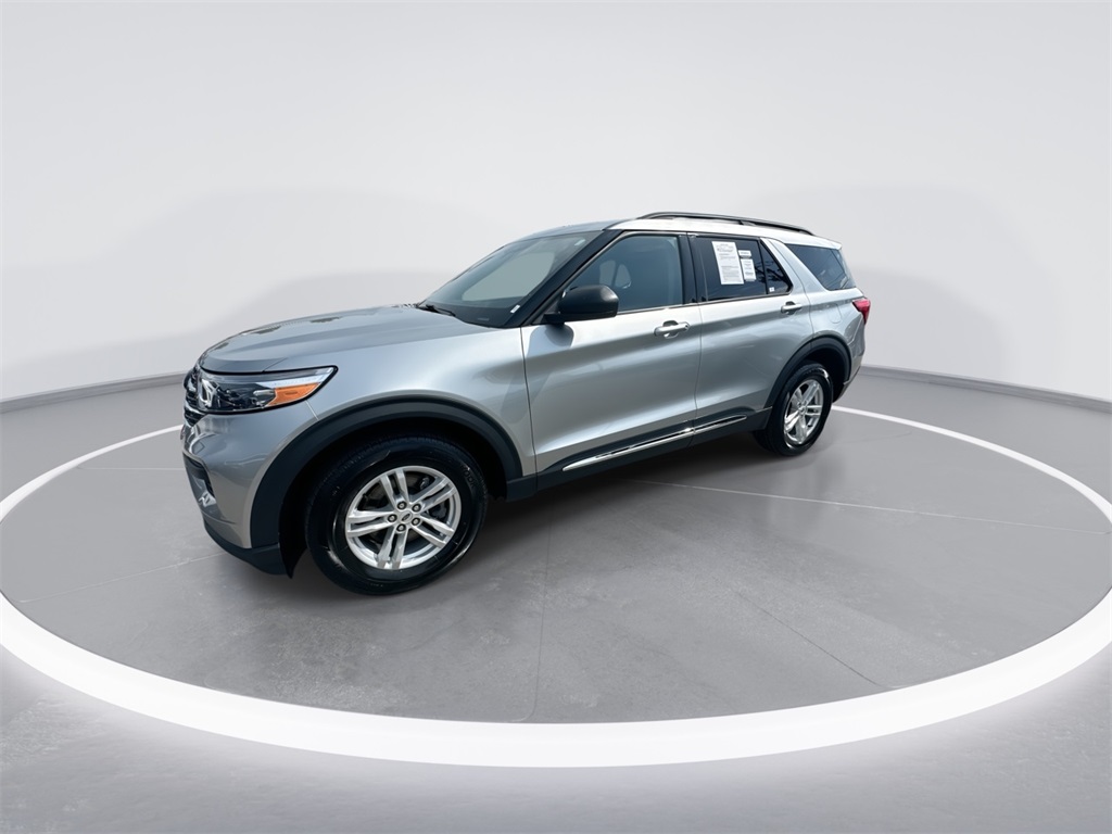 2023 Ford Explorer XLT photo 4